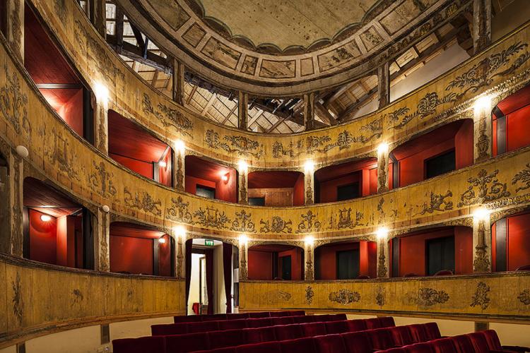 teatro-Garibaldi.jpg