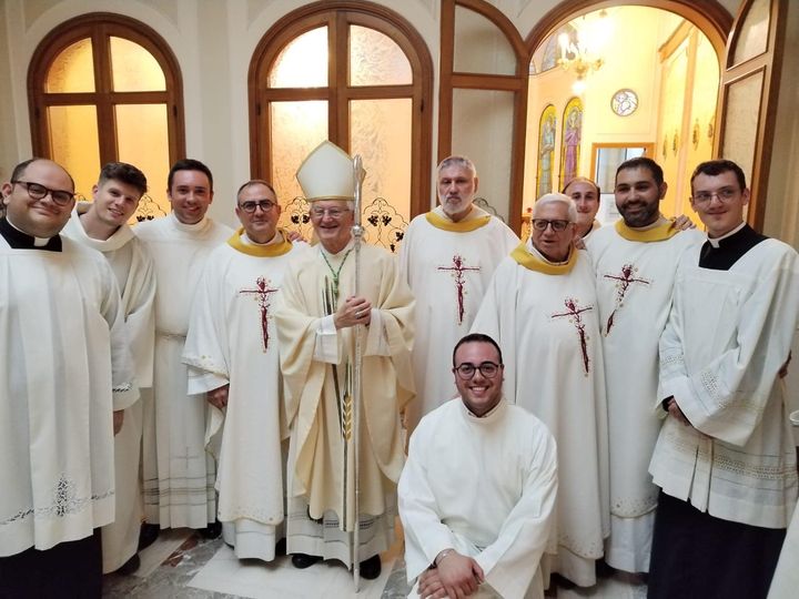 Vescovo con nuovi incaricati Seminario e seminaristi