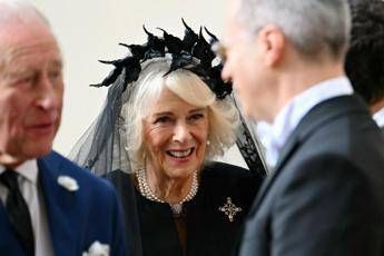 afp_camilla_vaticano_velo_nero.jpeg